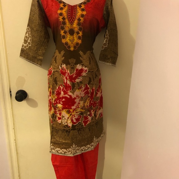 Indian stitched salwar kameez - Picture 3 of 6